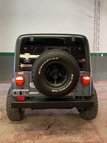 Jeep Wrangler 4.0 L Sport
