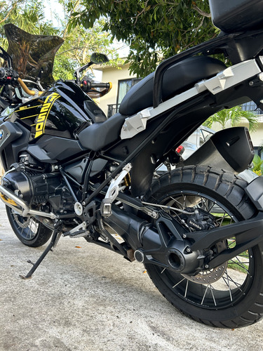 Vendo Esta Hermosa Bmw 1250cc Modelo 2021 40 Aniversario