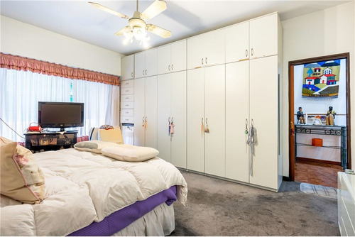 Venta Casa 6 Amb.villa Devoto Garage Quincho Playr