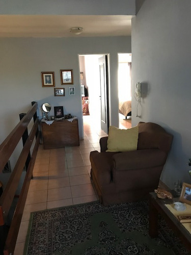 Alquilo Duplex 3 Dormitorios A 50 M De Av. Ohiggins,