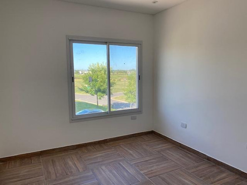 Imagen 14 de 30 de Casa En Venta Ubicado En El Cantón Golf, Escobar, G.b.a. Zona Norte