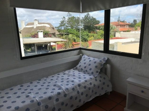 Casa En Alquiler Por Temporada De 4 Dormitorios En Punta Ballena