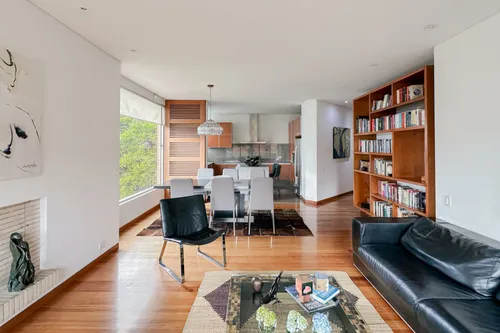 Apartamento En Arriendo En Los Rosales. Cod A7248