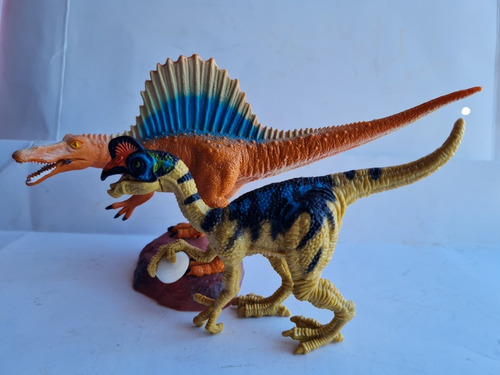 Spinosaurus Y Oviraptor (dinosaurios Geo World)