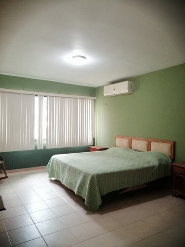 Imagen 6 de 12 de Venta De Bella Y Amplia Casa En El Parral Valencia Foc-790