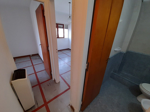Imagen 10 de 30 de Departamento De 3 Ambientes - Lateral - Alberti 3200