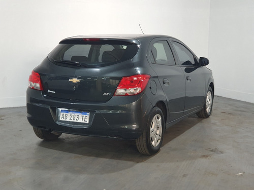 Imagen 5 de 15 de Chevrolet Onix 1,4 Joy Ls + Lv Nafta Manual 5p 2017 Vl