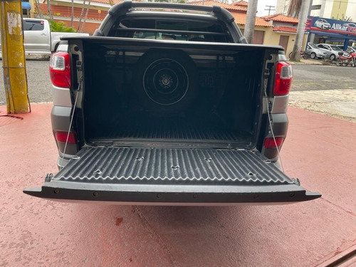 Imagem 13 de 14 de Fiat Strada Adventure 1.8/ 1.8 Locker Flex Cd
