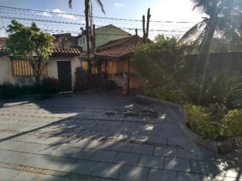 Vendo Casa No Corumbá Com Jardim - Itanhaém | 5781 Npc