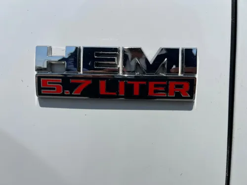 Dodge Ram 1500 5.7 Pickup Quad Cab Slt Aa 4x4 At