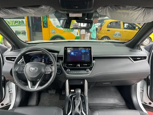 Toyota Corolla CROSS SEG HÍBRIDA 1.8 AT