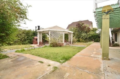 Se Vende Casa 6d 3b Con Estacionamiento. Algarrobo.