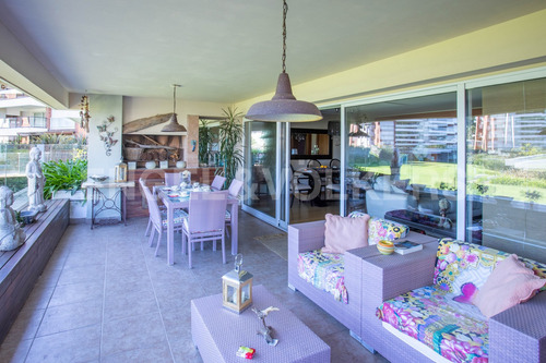 Imagen 6 de 15 de Apartamento Amueblado Vista Al Lago En Bilú