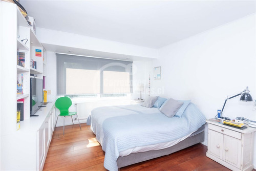 Venta Casa, Ubicación Privilegiada Sector Borde Río,vitacura