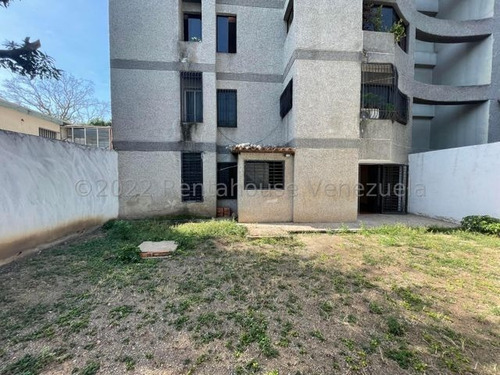 Imagen 30 de 30 de Apartamento En Venta Este Barquisimeto, Cerca De Avenida Abogados, Amplio Patio, Info. 0424-5325471, Codigo 22-22704 Mf