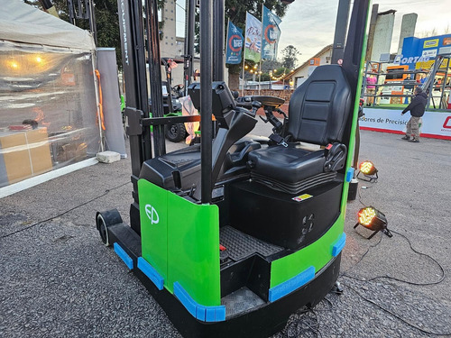 Retractil Autoelevador Montacarga Electrico 7m Litio