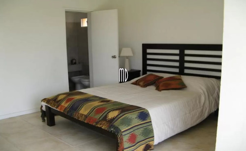 Excelente Casa,muy Comoda Con Piscina A Metros De La Playa.ref: 5266