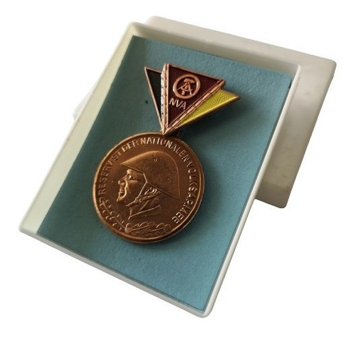 Medalla Alemania Democratica #4 Original Con Caja