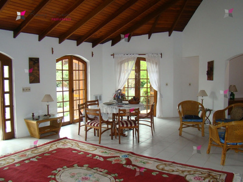 Casa En Golf, 4 Dormitorios *- Ref: 7419