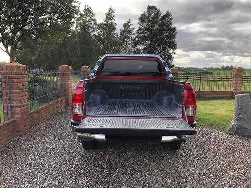 Toyota Hilux 2017 2.7 Cd Srv Vvti 4x2 Cuero - B4