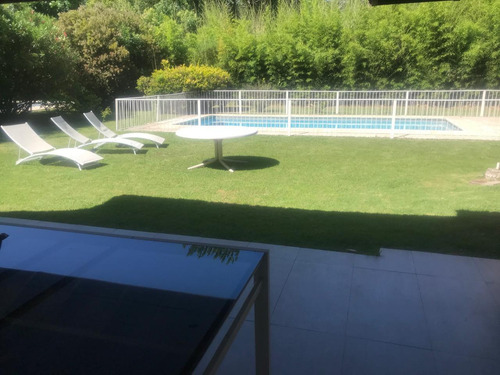 Casa En Los Cardales Country Club