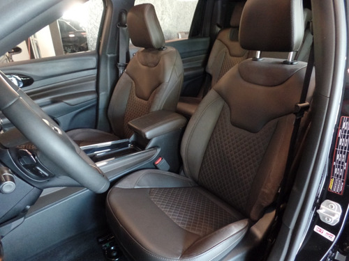 Jeep Commander 1.3 Overland Turbo Flex Aut. 5p