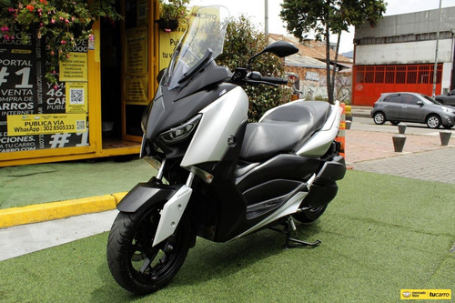 Yamaha X-max 300