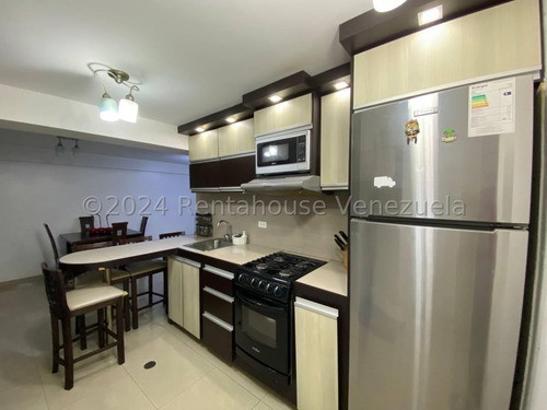 Sorangel Vargas Vende Bello Apartamento Con Piscina, Urbanismo Privado, Piso Bajo. Metropolitano Javier Zona Oeste Barquisimeto