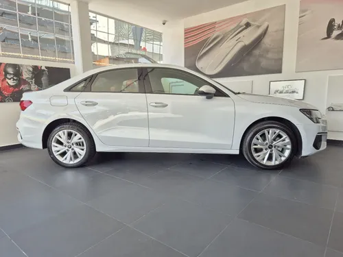 Audi A3 1.4 Sedán 35tfsi Dynamic At Dsg