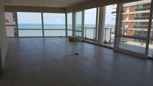 Imagen 9 de 18 de Piso De 4 Ambientes - Vista Al Mar - Alvarado Y Parque San Martín
