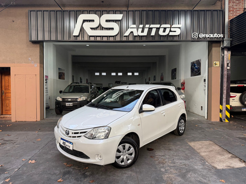 Toyota Etios 1.5 Xs
