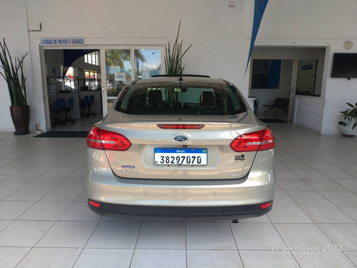 Imagem 5 de 8 de Ford Focus 2.0 Titanium Plus Fastback 16v Flex 4p