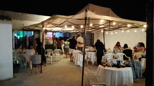 Imagen 6 de 10 de Salón Para 80 Personas Con Patio Y Parrillero