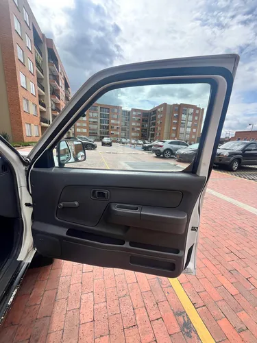 Nissan Frontier 2.4l 4x2