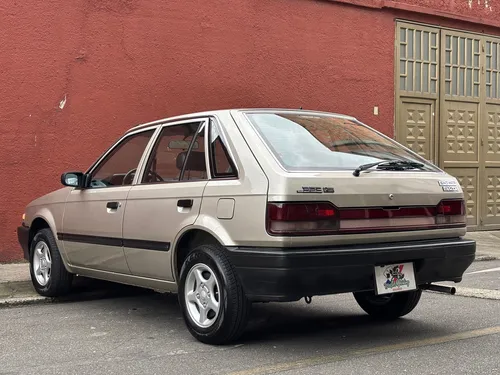 Mazda 323 1.3 Hs