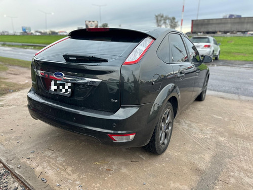 Ford Focus 2 2.0 Ghia Mt