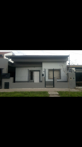 Casa- Venta- Hurlingham, G.b.a. Zona Oeste