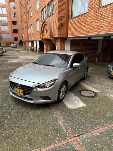 Mazda 3 Touring