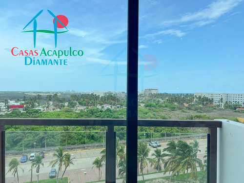 Cad La Isla Emerald I8. Amplio Departamento En Condominio De Playa Con Terraza Y Vista A Las Áreas Comunes