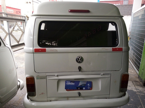 Imagem 4 de 12 de Volkswagen Kombi 2011 1.4/12 Lugares Flex 3p Nova