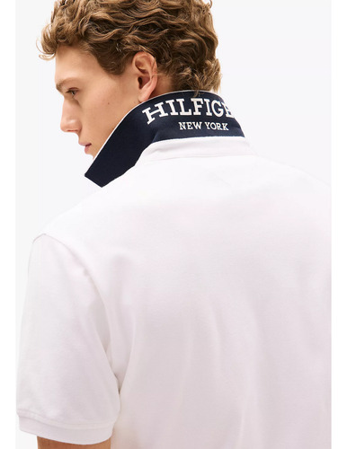 Chomba Regular Fit Cuello Con Inscripción Tommy Hilfiger