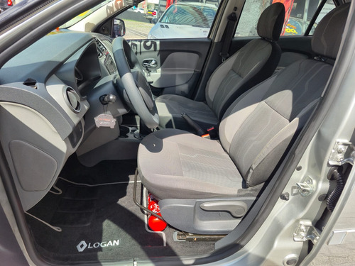 Renault Logan 1.6 Expression Hi-power 4p