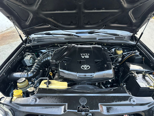 Toyota 4runner Limited 4x4 V6