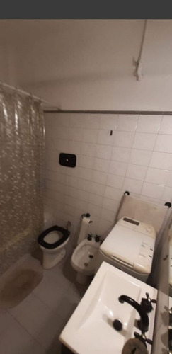 Departamento Venta Diaz Velez 1900. 2 Amb Al Frente 1º Piso Por Escalera.