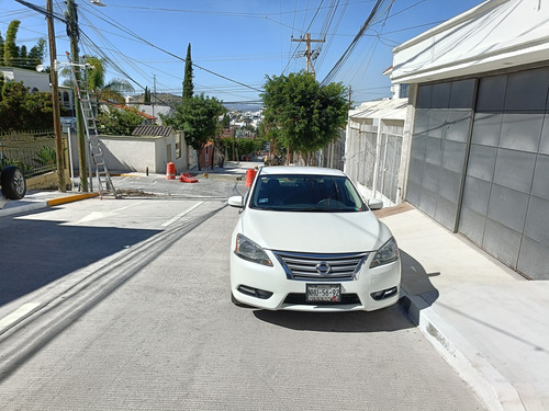 Nissan Sentra 1.8 Advance Mt