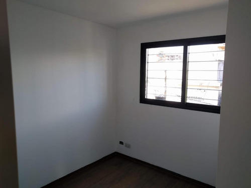 Imagen 10 de 18 de Departamento 3 Ambientes Al Frente Con Cochera Para 2 Autos