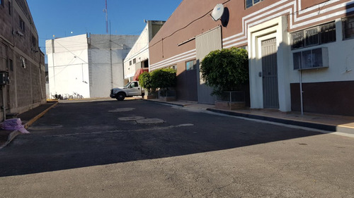 Bodega 750 M2 De Terreno Y 1175 M2 Construccion En Condominio Avenida Tlahuac