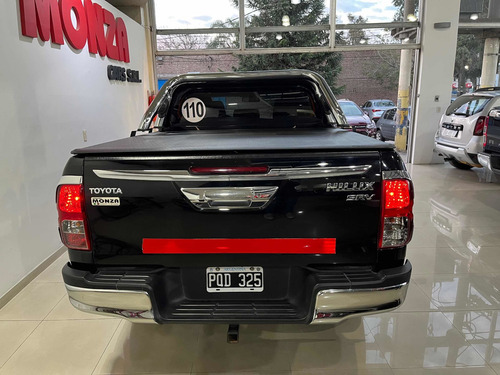 Imagen 4 de 11 de Toyota Hilux 2016 2.8 Cd Srv 177cv 4x2