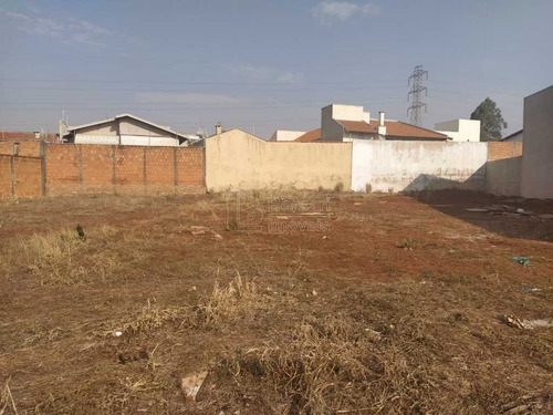 Imagem 1 de 2 de Venda De Terreno / Padrão Na Cidade De Araraquara 11546