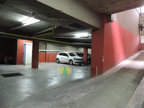 Imagen 4 de 6 de Cochera Cubierta C/ Portón Automático A Mts. Est. Banfield